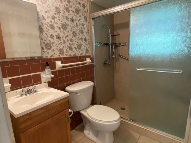 3271 Hubbard Street, Paris, TX 75460