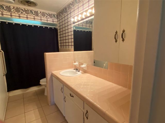 3271 Hubbard Street, Paris, TX 75460