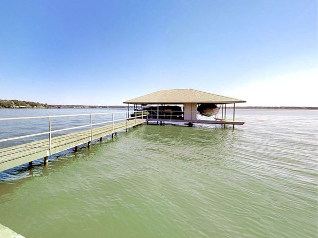 4917 Rio Vista Drive, Granbury, TX 76049