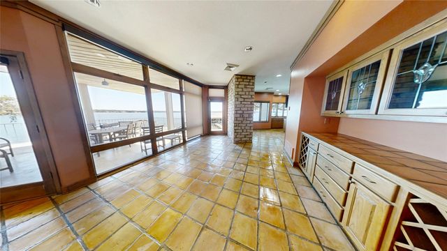 4917 Rio Vista Drive, Granbury, TX 76049