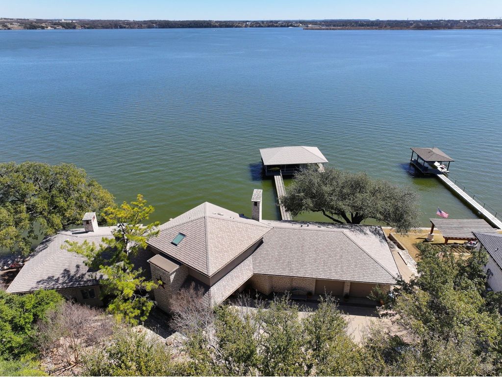 4917 Rio Vista Drive, Granbury, TX 76049