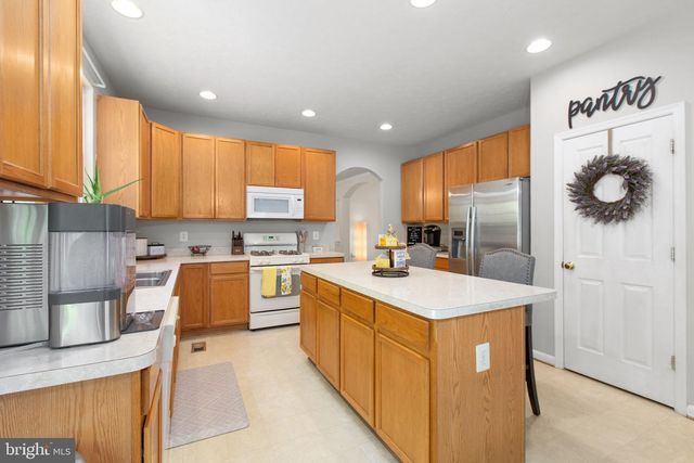 23351 TRIPLE CROWN DR, Ruther Glen, VA 22546