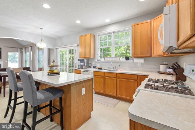 23351 TRIPLE CROWN DR, Ruther Glen, VA 22546