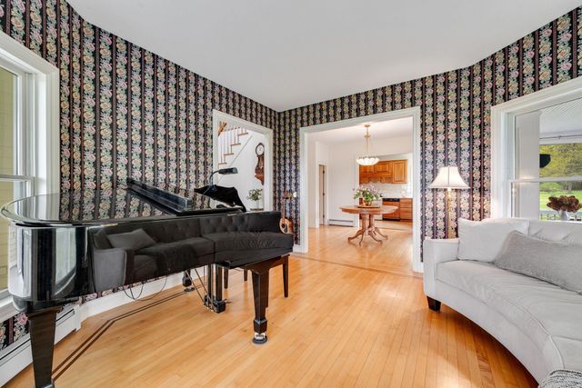 302 Ledge Hill Drive, Georgia, VT 05478