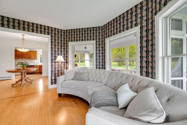 302 Ledge Hill Drive, Georgia, VT 05478