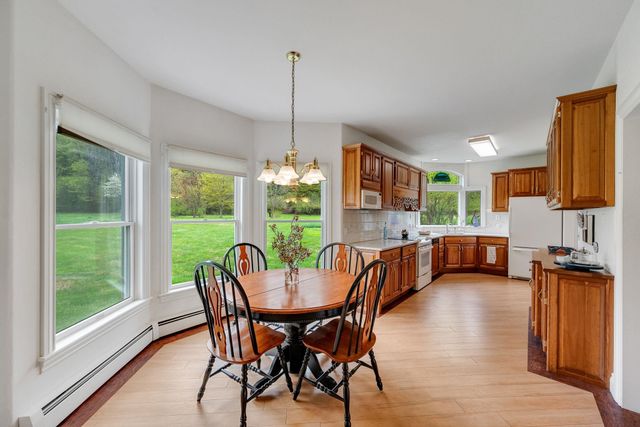 302 Ledge Hill Drive, Georgia, VT 05478