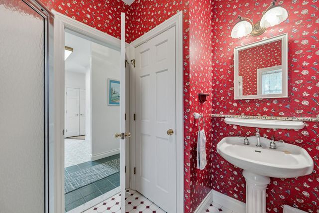 302 Ledge Hill Drive, Georgia, VT 05478