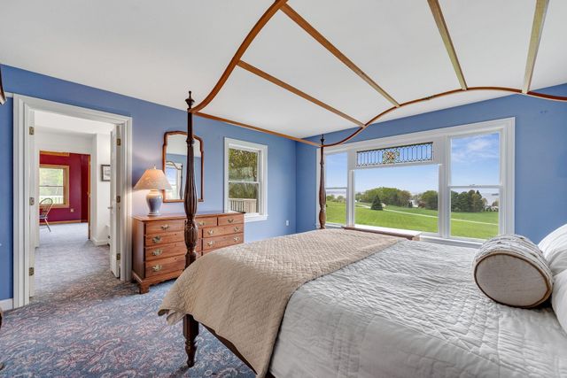 302 Ledge Hill Drive, Georgia, VT 05478
