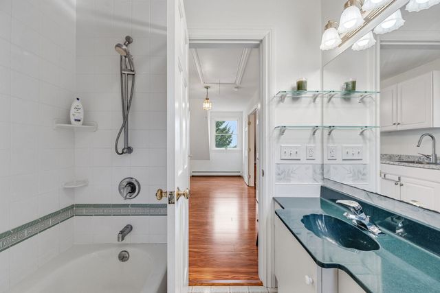 302 Ledge Hill Drive, Georgia, VT 05478