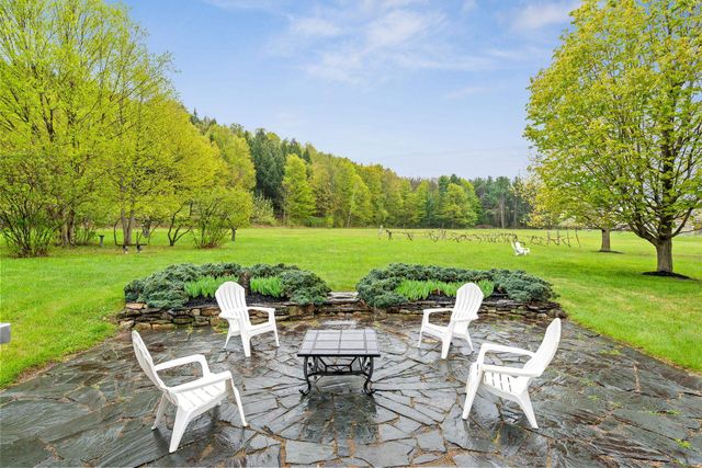 302 Ledge Hill Drive, Georgia, VT 05478