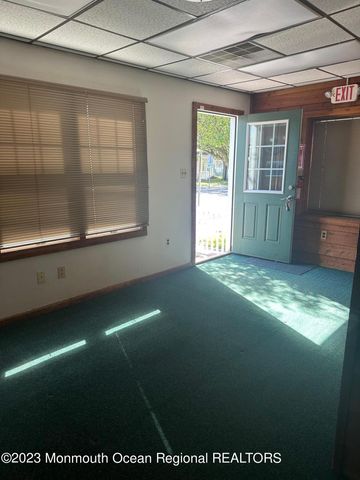 141 E Main Street, Tuckerton, NJ 08087