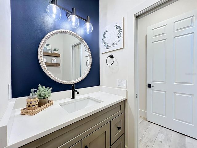 34449 PARKVIEW AVENUE, Eustis, FL 32736