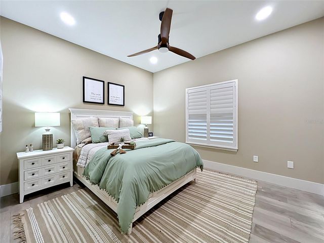 34449 PARKVIEW AVENUE, Eustis, FL 32736