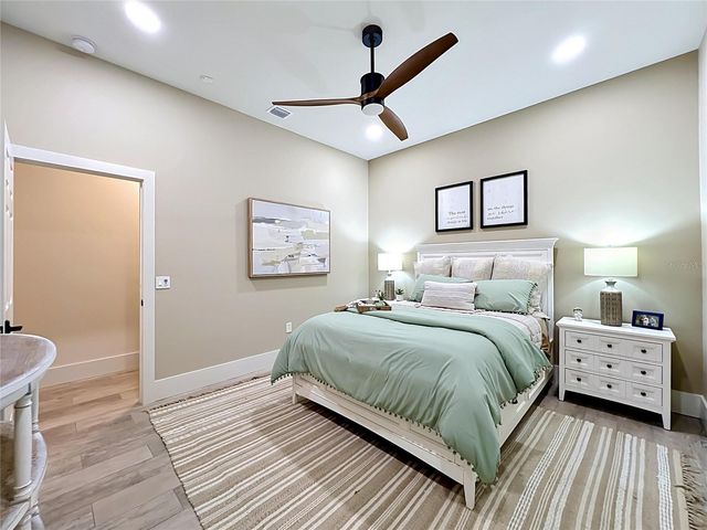 34449 PARKVIEW AVENUE, Eustis, FL 32736