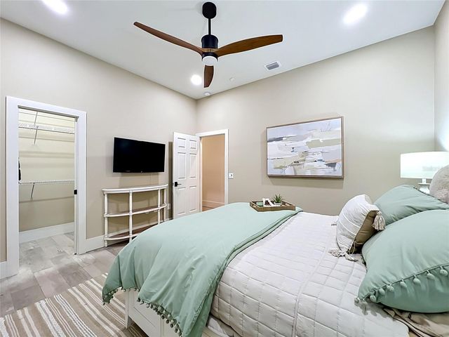 34449 PARKVIEW AVENUE, Eustis, FL 32736