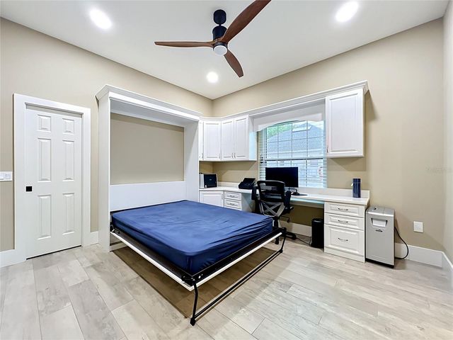 34449 PARKVIEW AVENUE, Eustis, FL 32736
