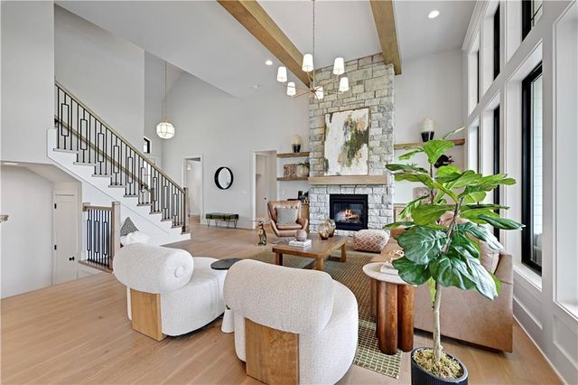 17325 Earnshaw Street, Overland Park, KS 66221
