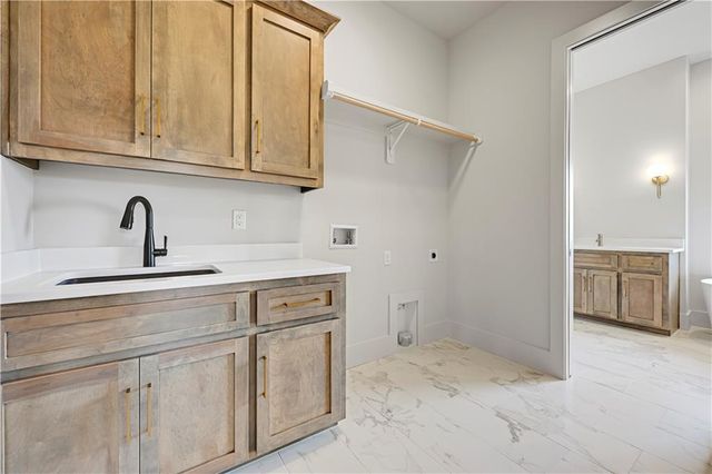 17325 Earnshaw Street, Overland Park, KS 66221