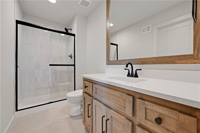 17325 Earnshaw Street, Overland Park, KS 66221