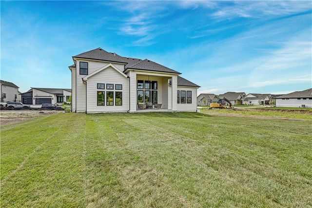 17325 Earnshaw Street, Overland Park, KS 66221