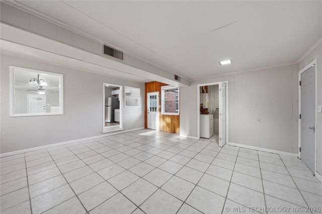 2704 E 4th Street, Tulsa, OK 74104