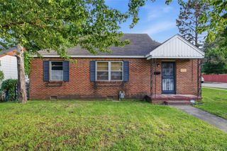 2704 E 4th Street, Tulsa, OK 74104