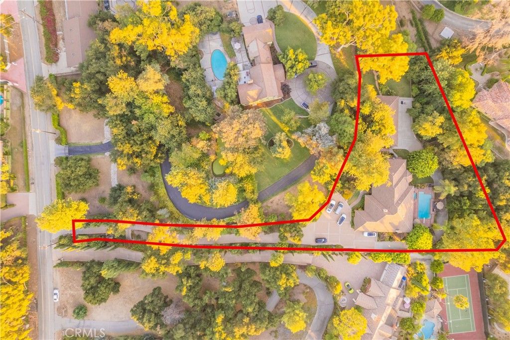 Image 26 of property listing at 2899 N Monte Verde Drive, Covina, CA 91724