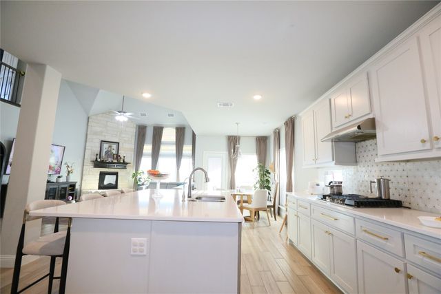 6713 Rockshire Drive, Fort Worth, TX 76123