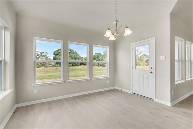 414 Wellshire Drive, West Columbia, TX 77486