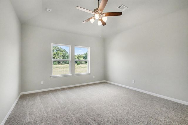 414 Wellshire Drive, West Columbia, TX 77486