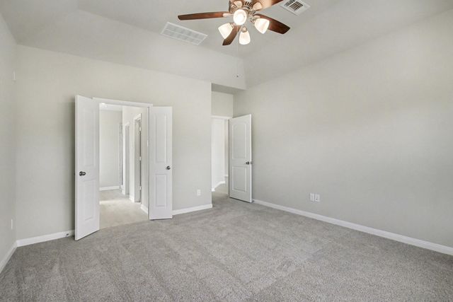 414 Wellshire Drive, West Columbia, TX 77486