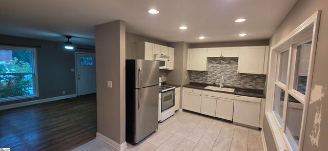 42 Shady Lane, Spartanburg, SC 29302