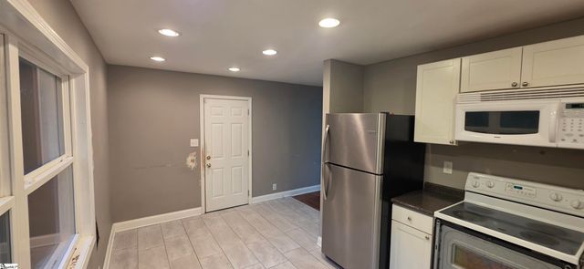 42 Shady Lane, Spartanburg, SC 29302