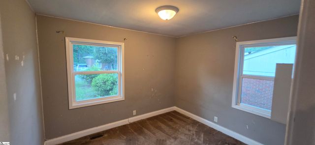 42 Shady Lane, Spartanburg, SC 29302