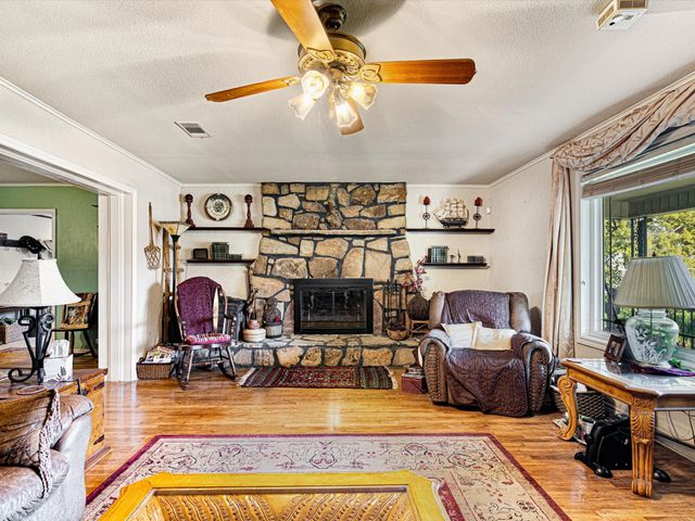 117 County Road 2646, Decatur, TX 76234