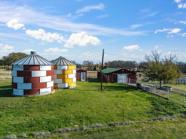 117 County Road 2646, Decatur, TX 76234