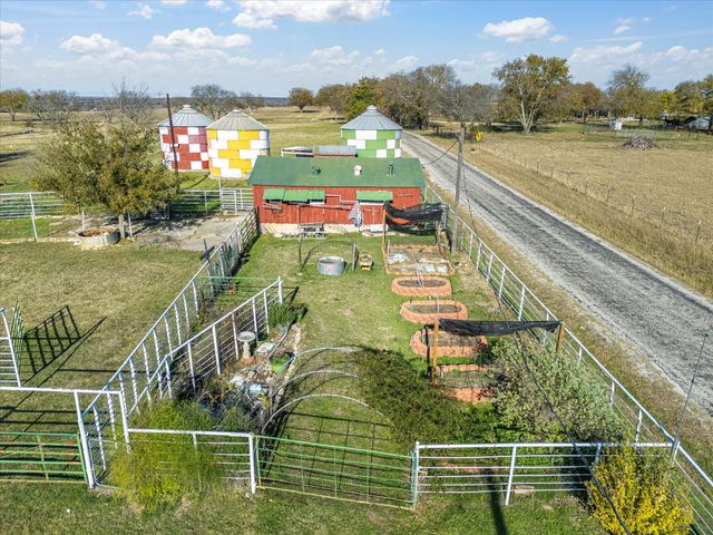 117 County Road 2646, Decatur, TX 76234