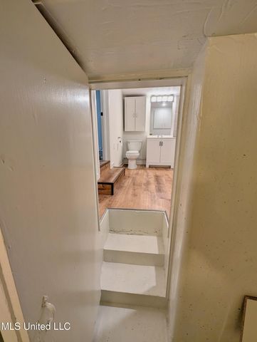 204 Charline Drive, Pearl, MS 39208