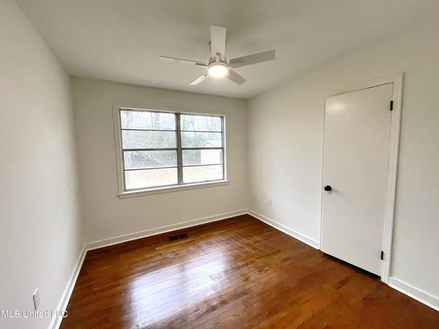 204 Charline Drive, Pearl, MS 39208