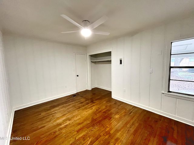 204 Charline Drive, Pearl, MS 39208