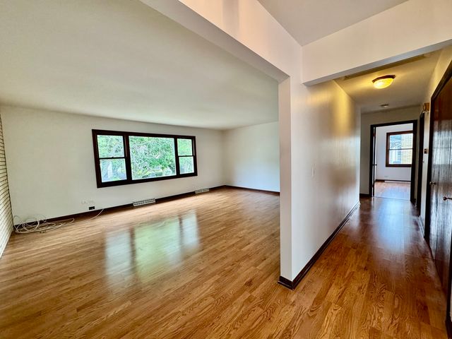 1630 McGovern Street 2S, Highland Park, IL 60035