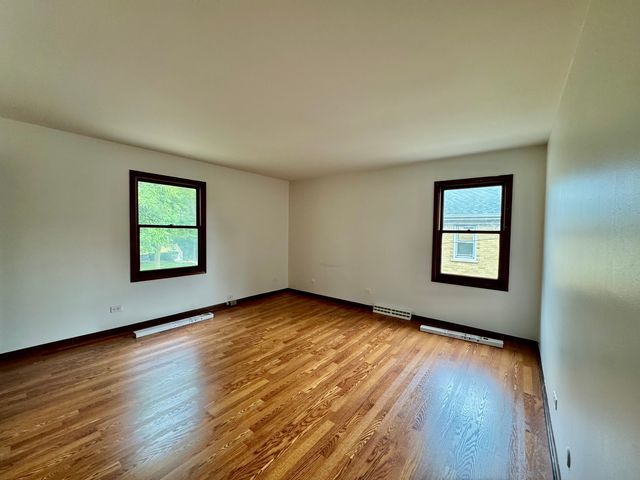1630 McGovern Street 2S, Highland Park, IL 60035