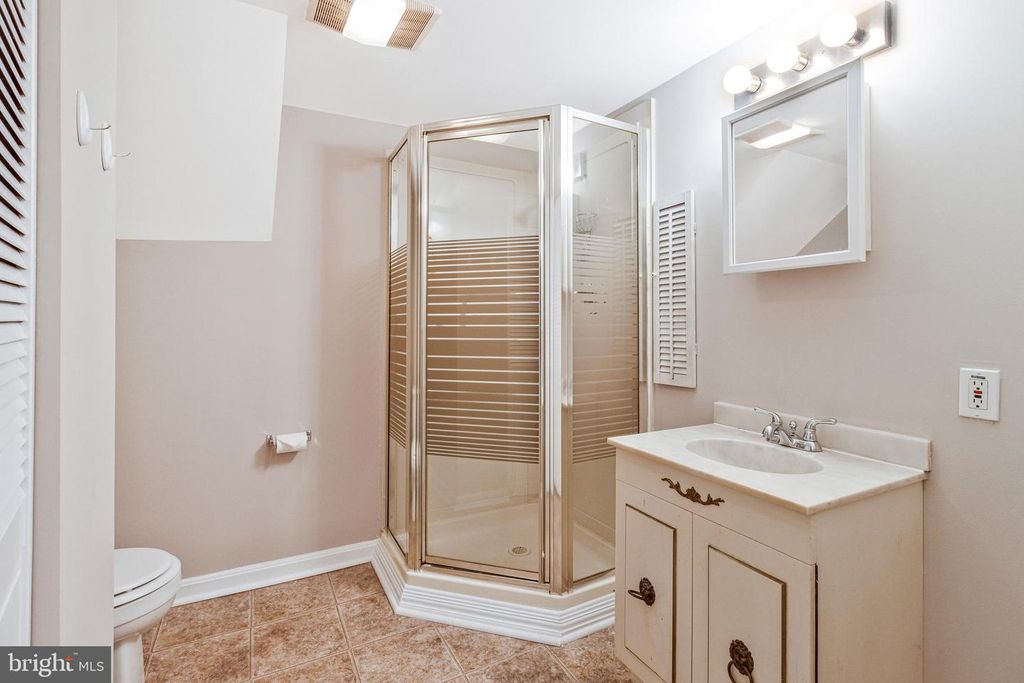 Image 22 of property listing at 7936 COVINGTON AVE, Glen Burnie, MD 21061