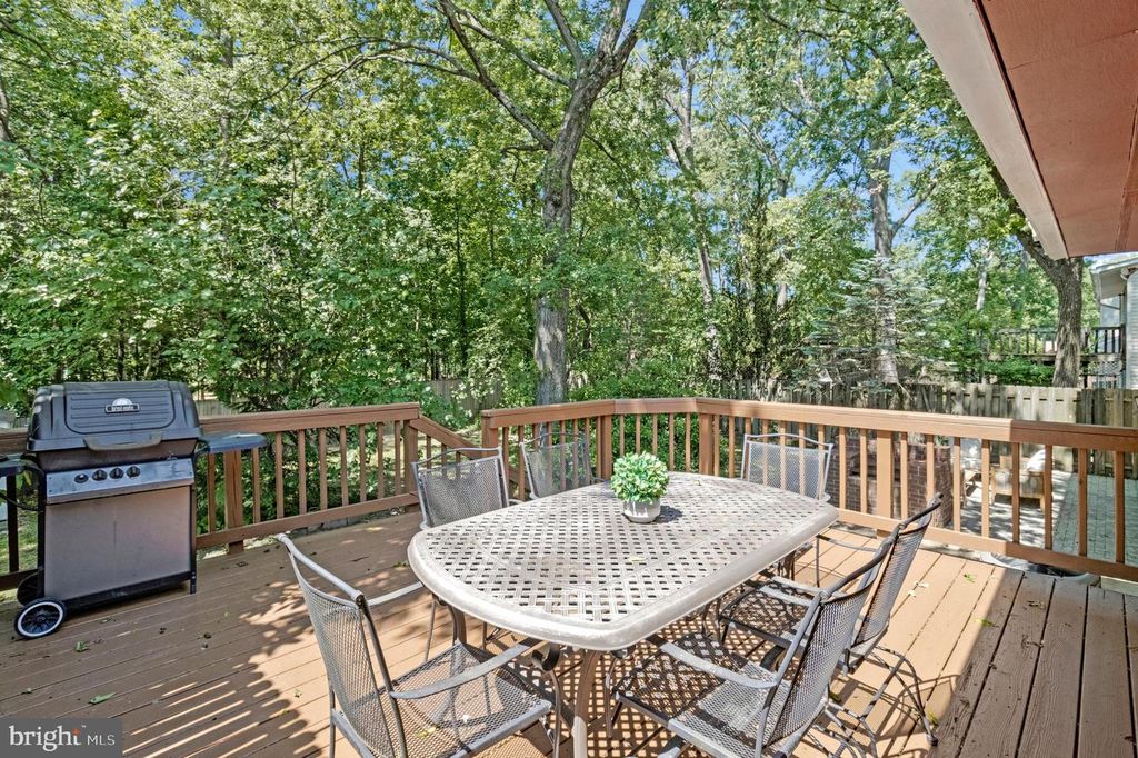 Image 26 of property listing at 7936 COVINGTON AVE, Glen Burnie, MD 21061