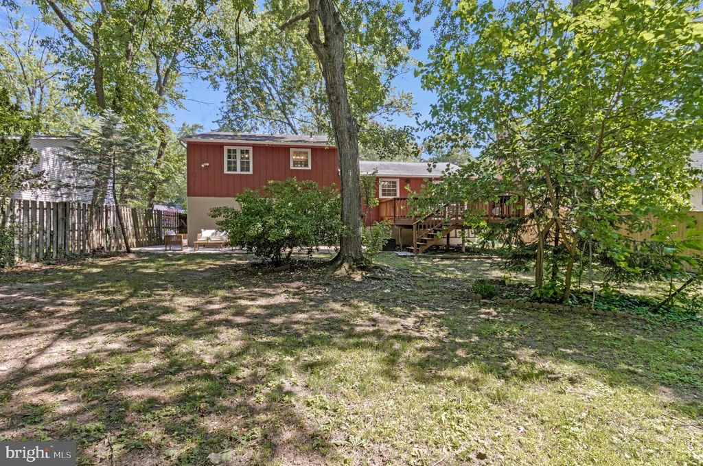 Image 28 of property listing at 7936 COVINGTON AVE, Glen Burnie, MD 21061