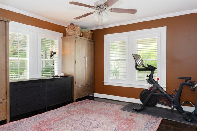 4112 Pershing Avenue, Fort Worth, TX 76107