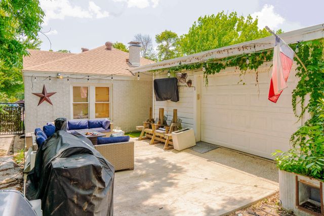 4112 Pershing Avenue, Fort Worth, TX 76107