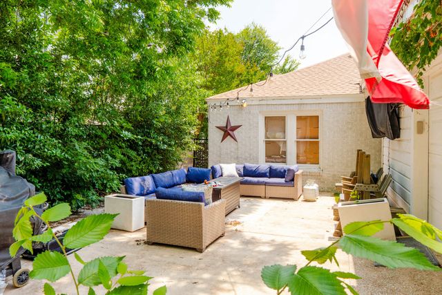 4112 Pershing Avenue, Fort Worth, TX 76107