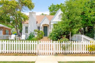 4112 Pershing Avenue, Fort Worth, TX 76107