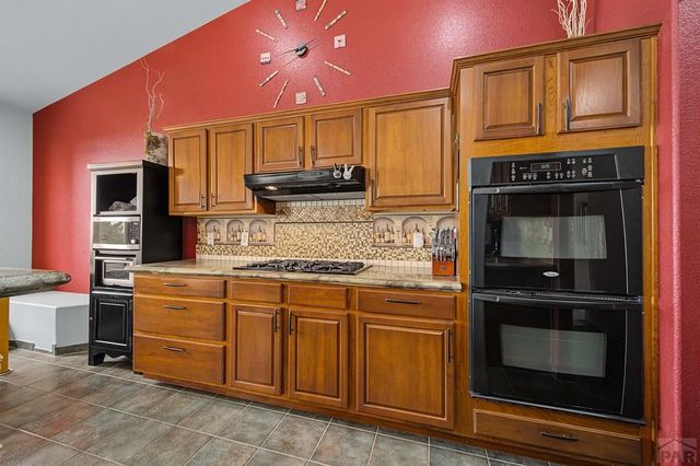 1156 W Bella Casa Dr, Pueblo West, CO 81007